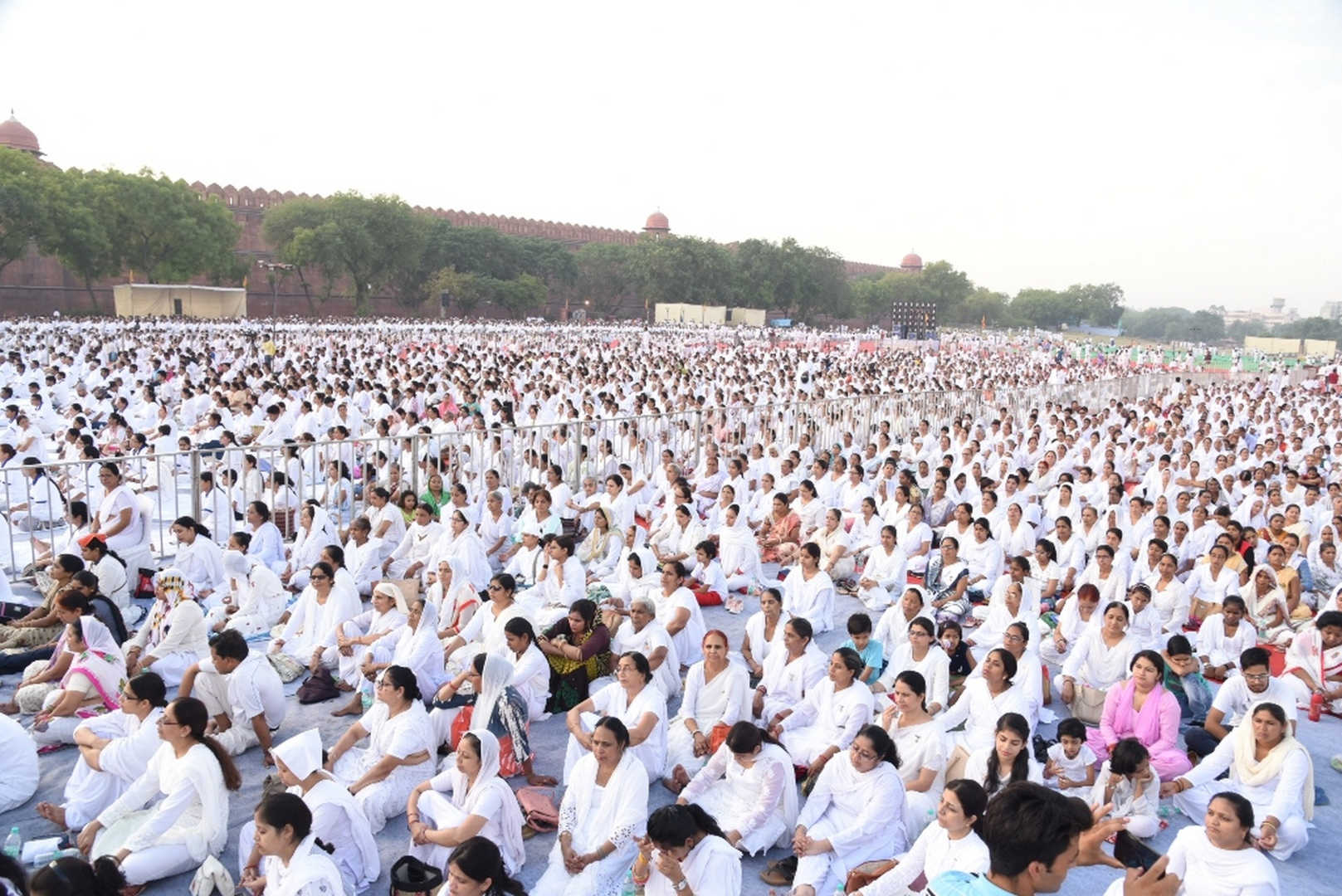 Brahma kumaris mass meditation - delhi - 7