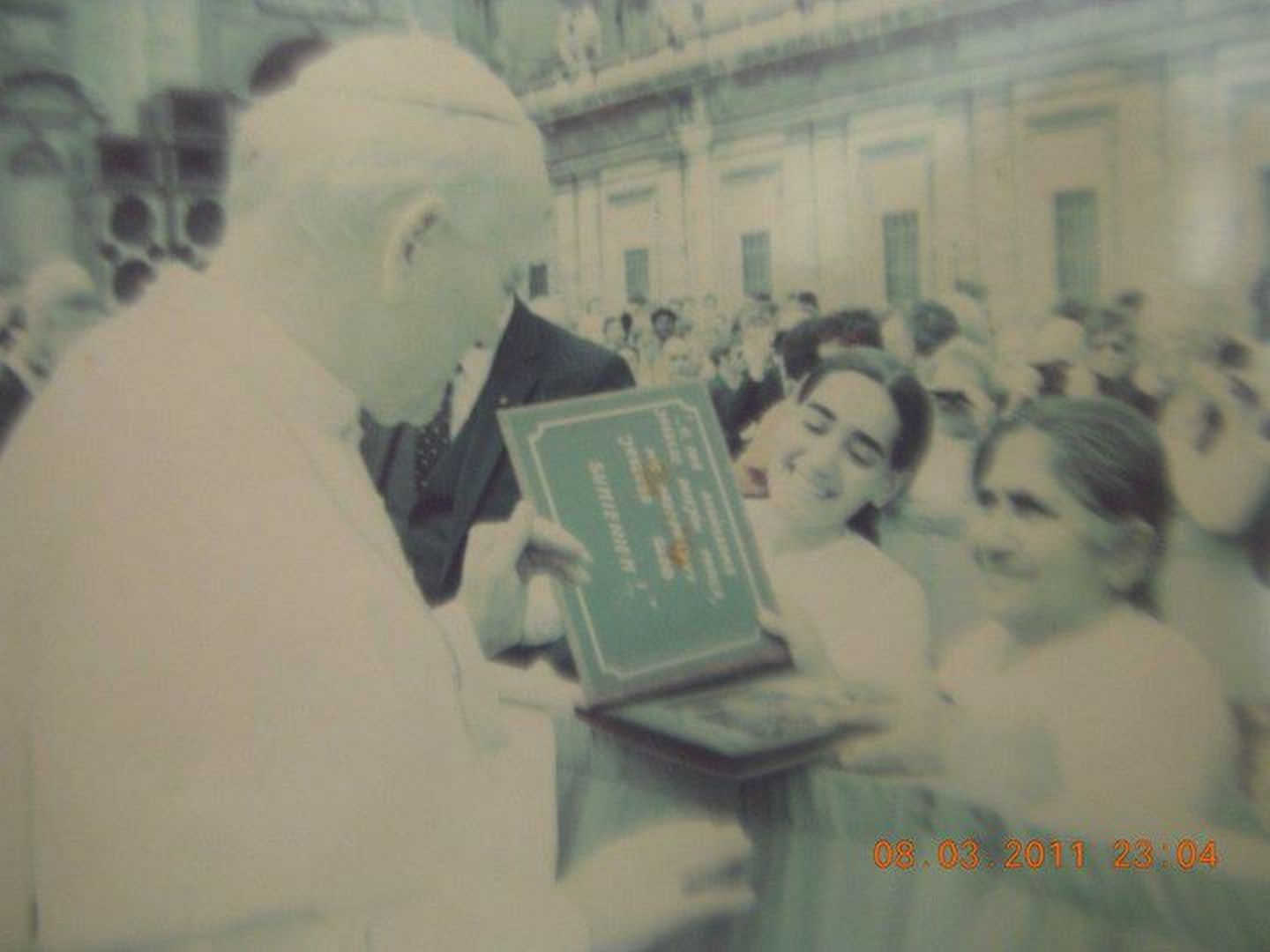 Religious leaders with brahmakumaris 15