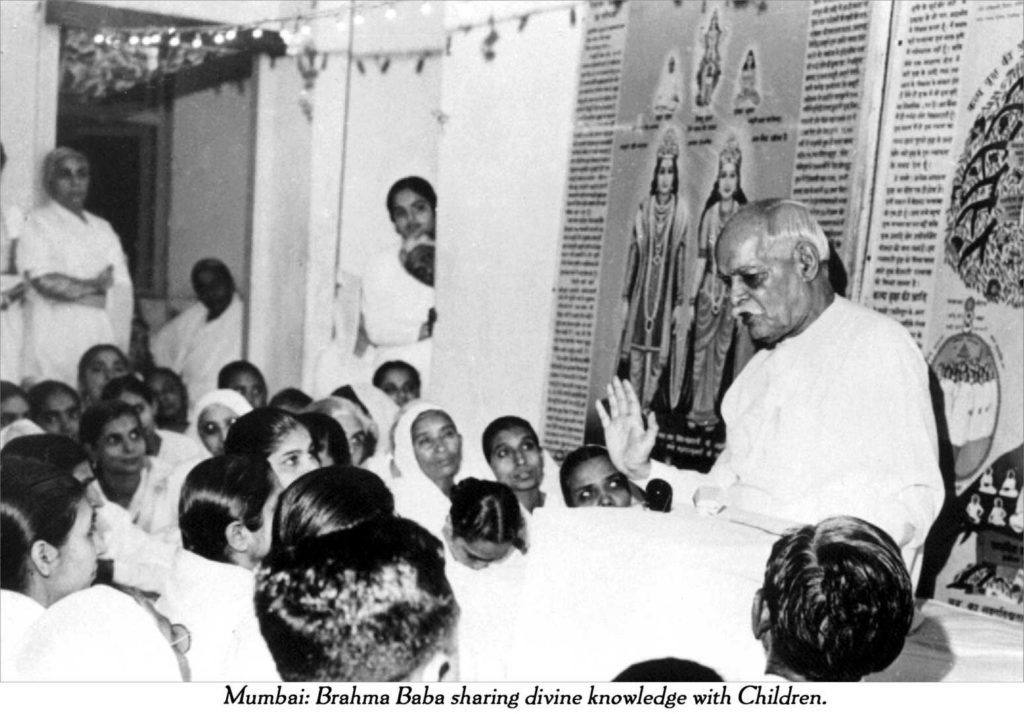 Baba sharing divine knowledge with children