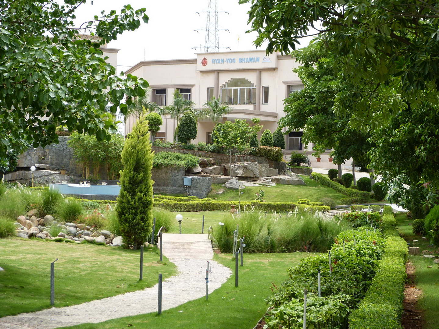 Gyan yog bhawan brahma kumaris shanti sarovar hyderabad