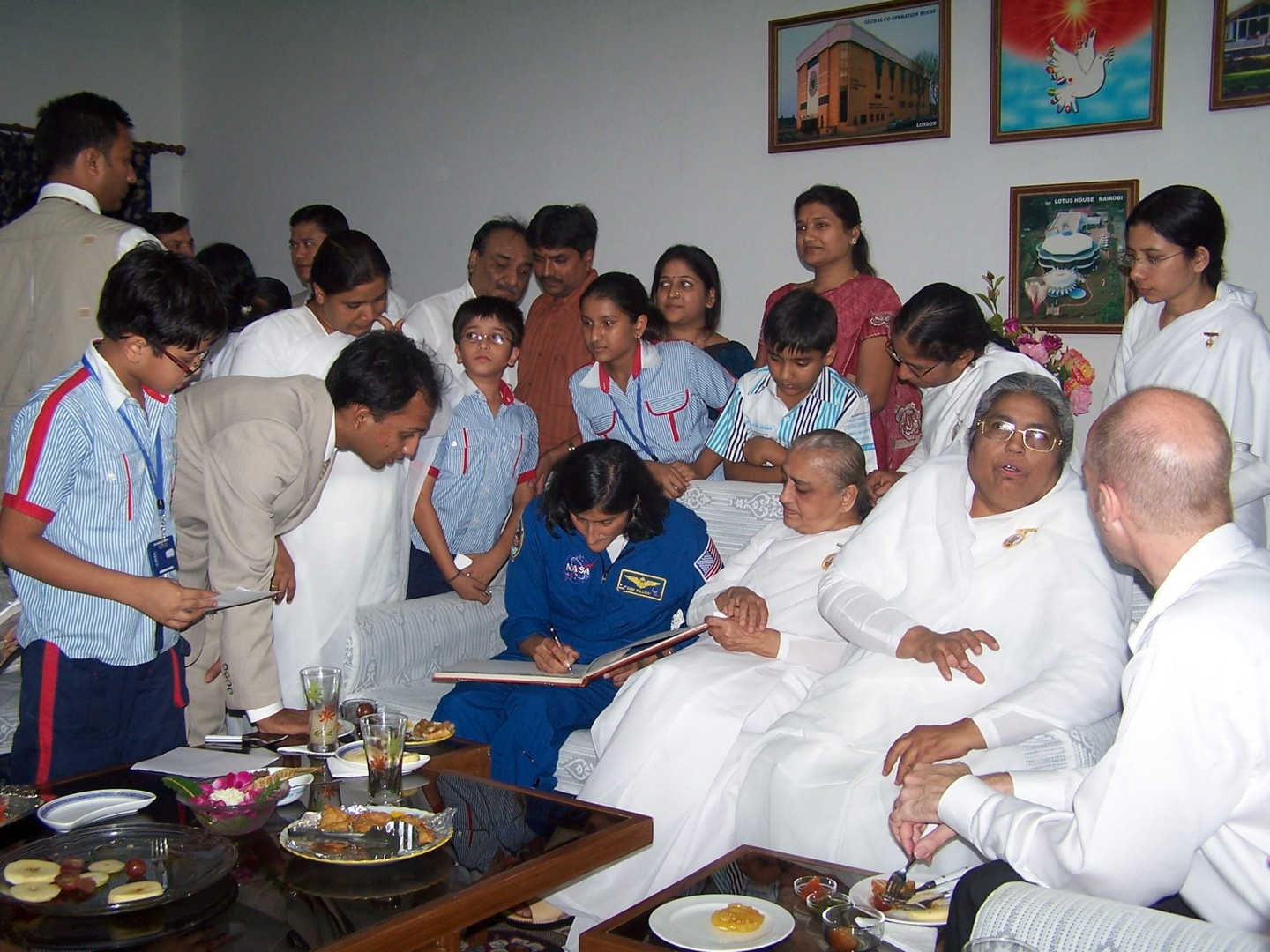 Sunitawilliams with brahma kumaris - 5