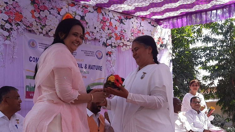 Spiritual retreat connect to self soil and nature am 02 - brahma kumaris | official