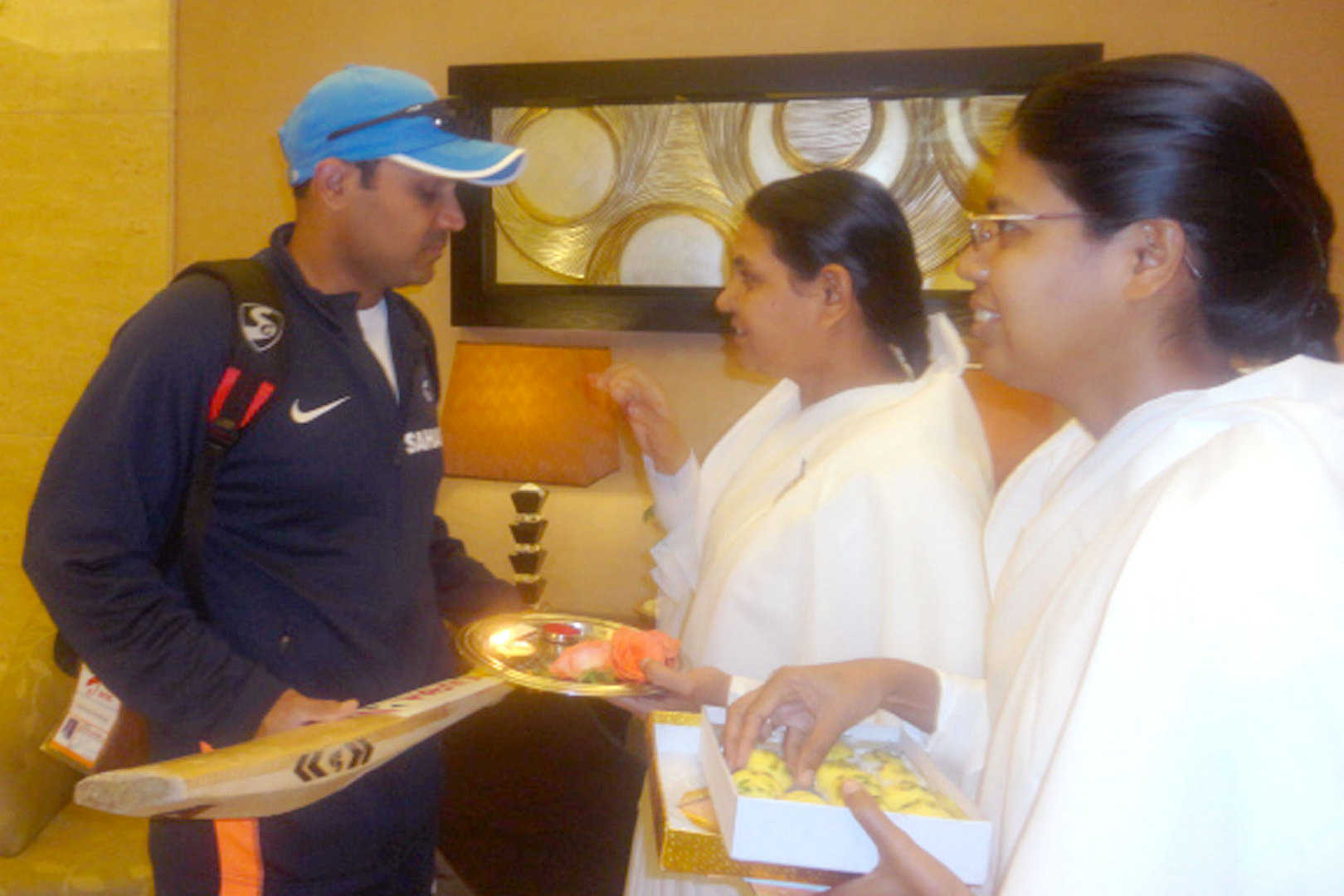 Lq bk sisters with sehwag