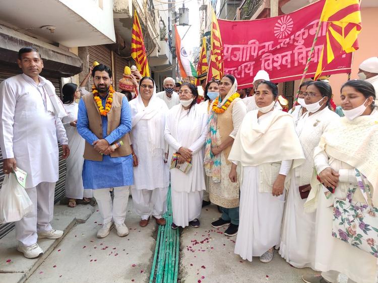 Delhi_Om_Vihar_02