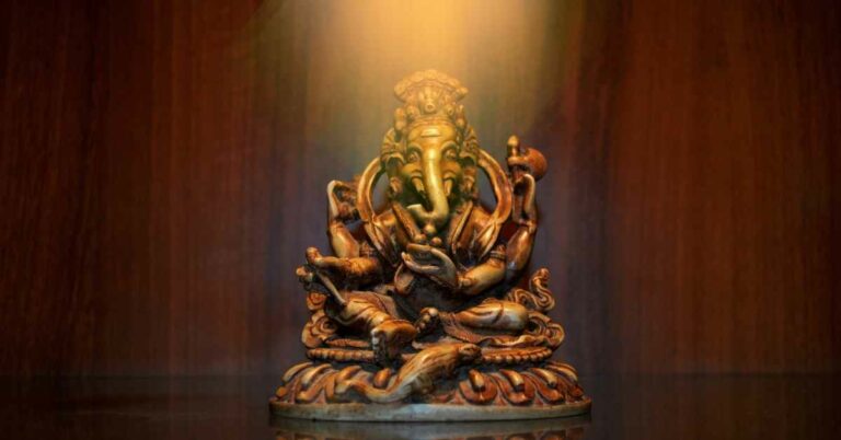 Invoke the vighna vinashak ganesh within