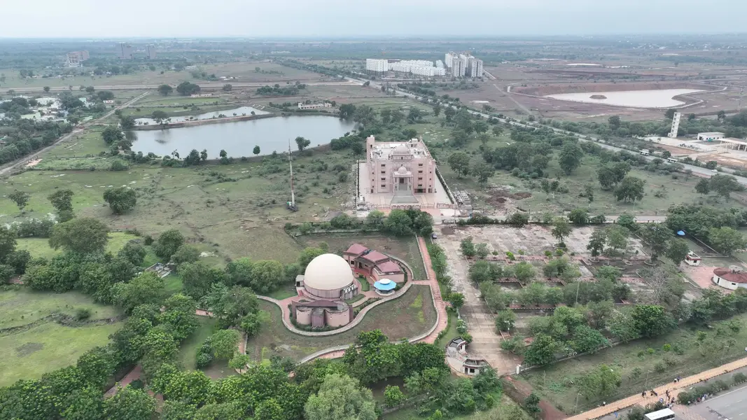 शांति शिखर उद्घाटन 1