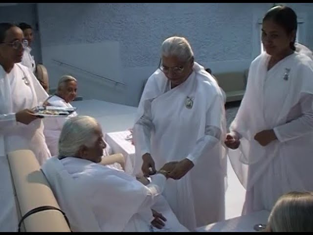Rakhi with dadiji in gyansarovar