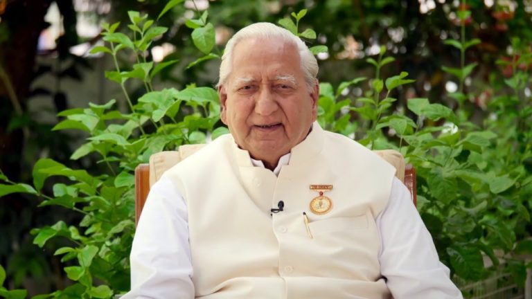 BK Nirwair sharing Experiences with Dadi Janki |